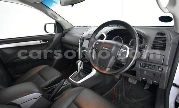 Sayi Na hannu Isuzu KB White Mota in Hlotse a Leribe Sayi Na hannu Isuzu KB White Mota in Hlotse a Leribe