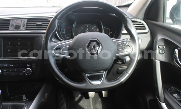 Buy Used Renault Kadjar White Car in Mohale's Hoek in Mohale's Hoek Buy Used Renault Kadjar White Car in Mohale's Hoek in Mohale's Hoek