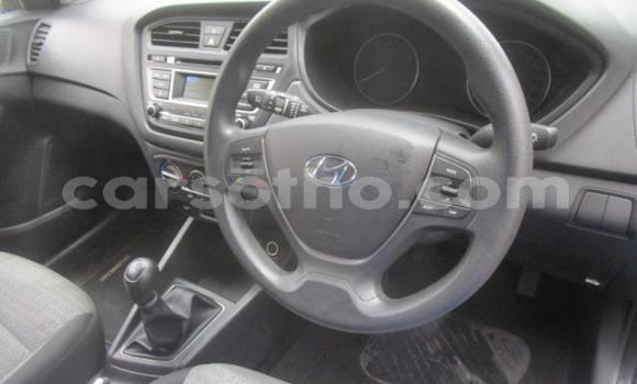Acheter Occasion Voiture Hyundai i20 Bleu à Thaba–Tseka, Mafeteng Acheter Occasion Voiture Hyundai i20 Bleu à Thaba–Tseka, Mafeteng