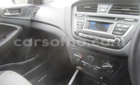 Acheter Occasion Voiture Hyundai i20 Bleu à Thaba–Tseka, Mafeteng Acheter Occasion Voiture Hyundai i20 Bleu à Thaba–Tseka, Mafeteng
