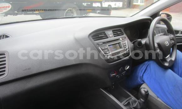 Acheter Occasion Voiture Hyundai i20 Bleu à Thaba–Tseka, Mafeteng Acheter Occasion Voiture Hyundai i20 Bleu à Thaba–Tseka, Mafeteng