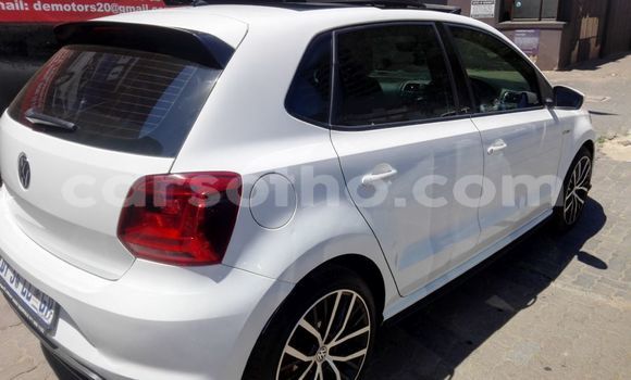 Acheter Occasion Voiture Volkswagen Polo GTI Blanc à Import - Dubai, Maseru Acheter Occasion Voiture Volkswagen Polo GTI Blanc à Import - Dubai, Maseru