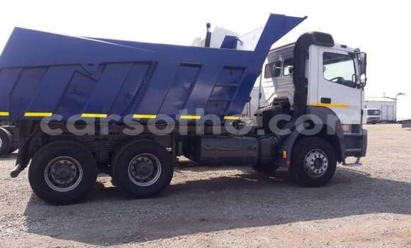 Acheter Occasion Utilitaire Mercedes‒Benz Tipper Autre à Mohale's Hoek, Mohale's Hoek Acheter Occasion Utilitaire Mercedes‒Benz Tipper Autre à Mohale's Hoek, Mohale's Hoek