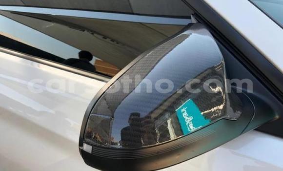 Sayi Na hannu BMW M4 White Mota in Maputsoe a Leribe Sayi Na hannu BMW M4 White Mota in Maputsoe a Leribe