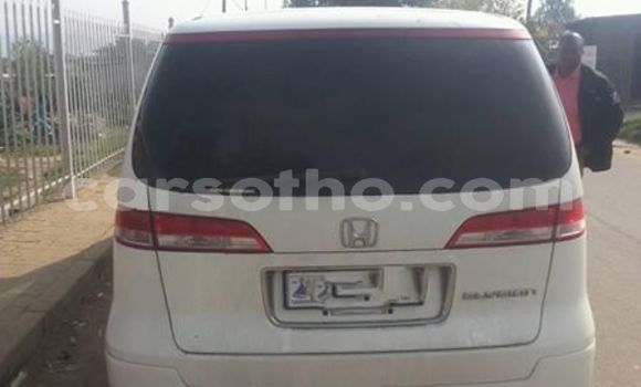 Buy Used Honda Elysion White Car in Maseru in Maseru Buy Used Honda Elysion White Car in Maseru in Maseru