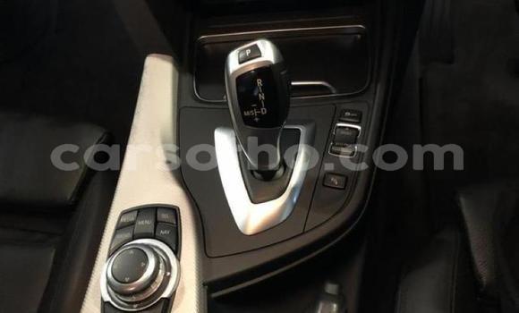 Acheter Occasion Voiture BMW 3–Series Blanc à Import - Dubai, Maseru Acheter Occasion Voiture BMW 3–Series Blanc à Import - Dubai, Maseru