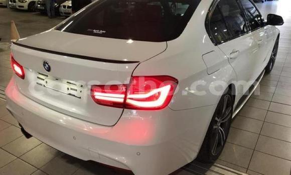 Acheter Occasion Voiture BMW 3–Series Blanc à Import - Dubai, Maseru Acheter Occasion Voiture BMW 3–Series Blanc à Import - Dubai, Maseru