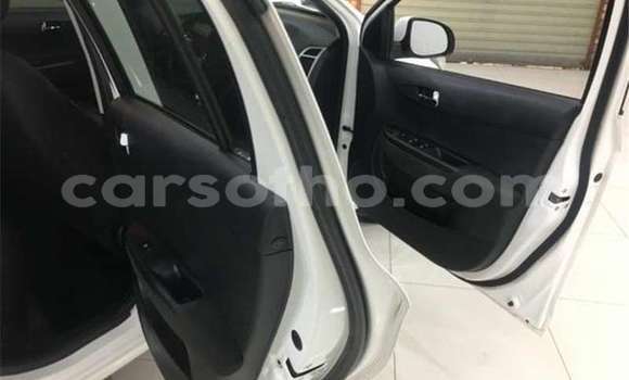 اشتري مستعمل Kia Cerato White سيارة في Maseru في Maseru اشتري مستعمل Kia Cerato White سيارة في Maseru في Maseru