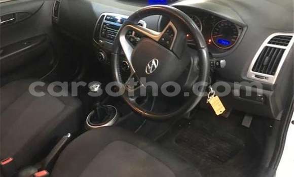 اشتري مستعمل Kia Cerato White سيارة في Maseru في Maseru اشتري مستعمل Kia Cerato White سيارة في Maseru في Maseru