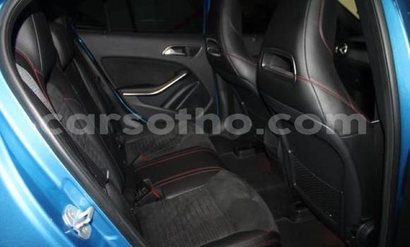 Acheter Occasion Voiture Mercedes-Benz GLA-klasse AMG Bleu à Import - Dubai, Maseru Acheter Occasion Voiture Mercedes-Benz GLA-klasse AMG Bleu à Import - Dubai, Maseru