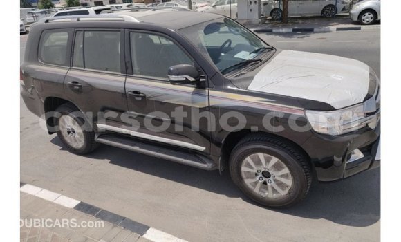 Sayi Imported Toyota Land Cruiser Black Mota in Import - Dubai a Maseru Sayi Imported Toyota Land Cruiser Black Mota in Import - Dubai a Maseru
