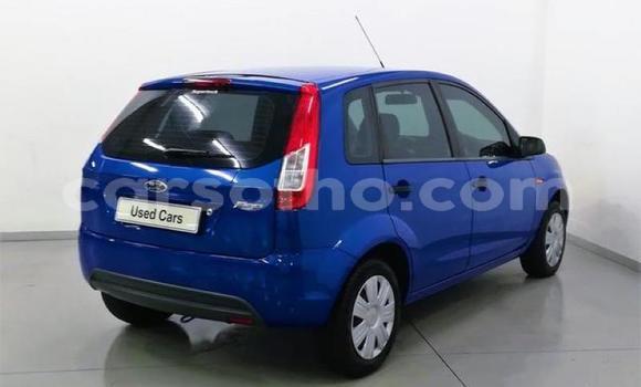 Acheter Occasion Voiture Ford Focus Bleu à Import - Dubai, Maseru Acheter Occasion Voiture Ford Focus Bleu à Import - Dubai, Maseru