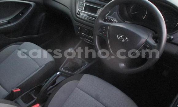 Sayi Na hannu Hyundai i20 White Mota in Hlotse a Leribe Sayi Na hannu Hyundai i20 White Mota in Hlotse a Leribe
