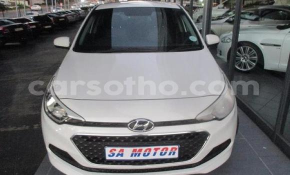 Sayi Na hannu Hyundai i20 White Mota in Hlotse a Leribe Sayi Na hannu Hyundai i20 White Mota in Hlotse a Leribe