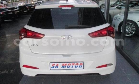 Sayi Na hannu Hyundai i20 White Mota in Hlotse a Leribe Sayi Na hannu Hyundai i20 White Mota in Hlotse a Leribe