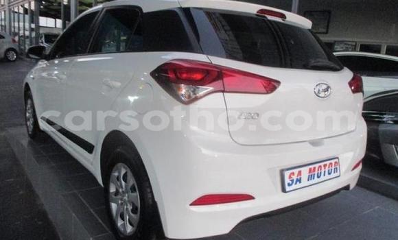 Sayi Na hannu Hyundai i20 White Mota in Hlotse a Leribe Sayi Na hannu Hyundai i20 White Mota in Hlotse a Leribe