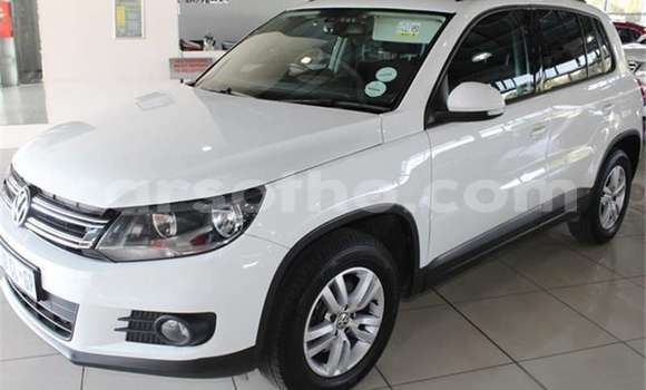 Sayi Na hannu Volkswagen Tiguan White Mota in Maseru a Maseru Sayi Na hannu Volkswagen Tiguan White Mota in Maseru a Maseru