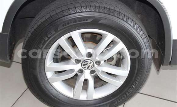 Sayi Na hannu Volkswagen Tiguan White Mota in Maseru a Maseru Sayi Na hannu Volkswagen Tiguan White Mota in Maseru a Maseru