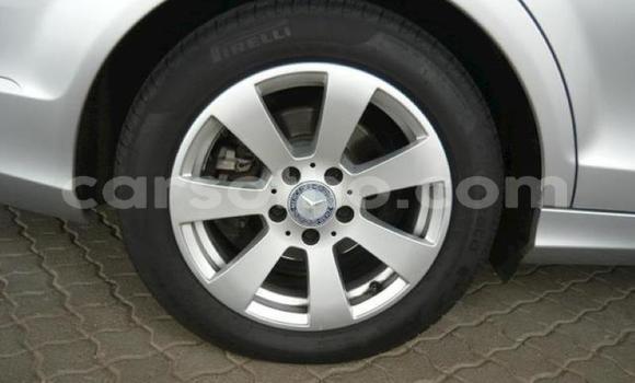 Acheter Occasion Voiture Mercedes-Benz C–Class Gris à Maputsoa, Leribe Acheter Occasion Voiture Mercedes-Benz C–Class Gris à Maputsoa, Leribe