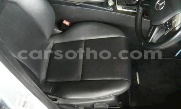 Acheter Occasion Voiture Mercedes-Benz C–Class Gris à Maputsoa, Leribe Acheter Occasion Voiture Mercedes-Benz C–Class Gris à Maputsoa, Leribe