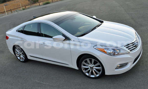 اشتري مستعمل Hyundai Sonata White سيارة في Mafeteng في Mafeteng اشتري مستعمل Hyundai Sonata White سيارة في Mafeteng في Mafeteng