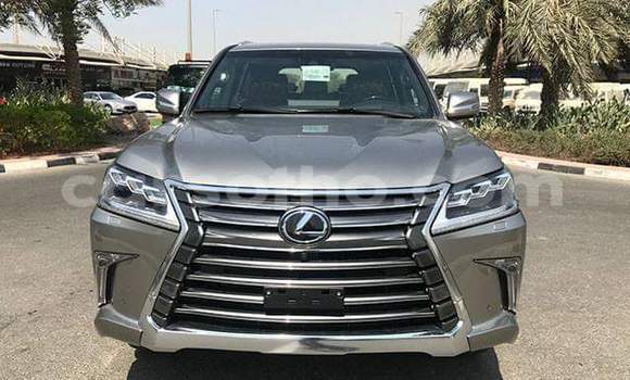 اشتري مستعمل Lexus LX 570 Silver سيارة في Teyateyaneng في Berea اشتري مستعمل Lexus LX 570 Silver سيارة في Teyateyaneng في Berea