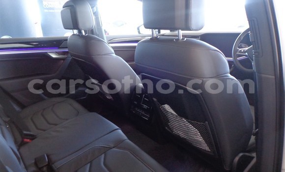 اشتري مستعمل Volkswagen Touareg White سيارة في Teyateyaneng في Berea اشتري مستعمل Volkswagen Touareg White سيارة في Teyateyaneng في Berea
