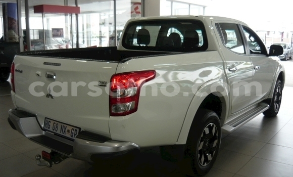 اشتري مستعمل Mitsubishi Triton White سيارة في Maseru في Maseru اشتري مستعمل Mitsubishi Triton White سيارة في Maseru في Maseru