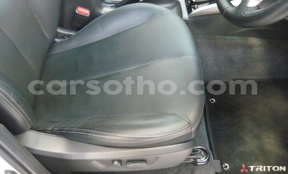 اشتري مستعمل Mitsubishi Triton White سيارة في Maseru في Maseru اشتري مستعمل Mitsubishi Triton White سيارة في Maseru في Maseru