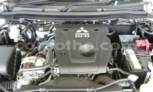 اشتري مستعمل Mitsubishi Triton White سيارة في Maseru في Maseru اشتري مستعمل Mitsubishi Triton White سيارة في Maseru في Maseru