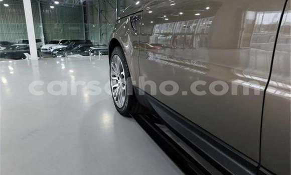 Sayi Na hannu Land Rover Range Rover Sport Beige Mota in Maseru a Maseru Sayi Na hannu Land Rover Range Rover Sport Beige Mota in Maseru a Maseru