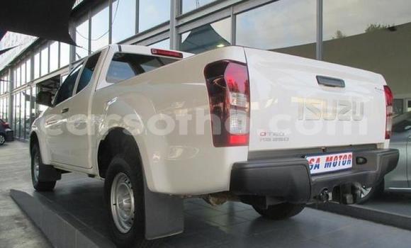 Acheter Occasion Voiture Isuzu KB Blanc à Import - Dubai, Maseru Acheter Occasion Voiture Isuzu KB Blanc à Import - Dubai, Maseru