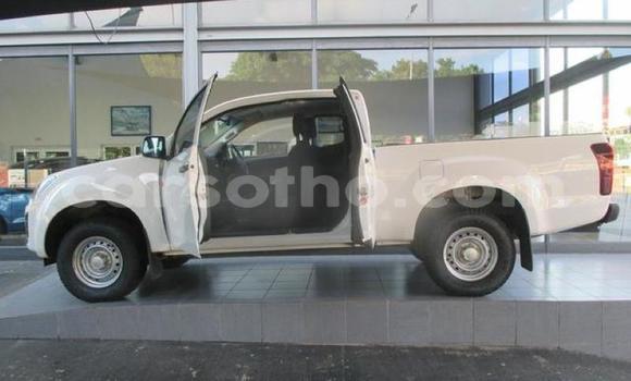 Acheter Occasion Voiture Isuzu KB Blanc à Import - Dubai, Maseru Acheter Occasion Voiture Isuzu KB Blanc à Import - Dubai, Maseru