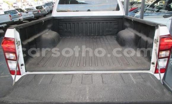 Acheter Occasion Voiture Isuzu KB Blanc à Import - Dubai, Maseru Acheter Occasion Voiture Isuzu KB Blanc à Import - Dubai, Maseru