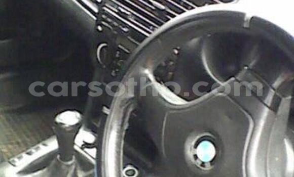 Acheter Occasion Voiture BMW 3–Series Blanc à Maseru, Maseru Acheter Occasion Voiture BMW 3–Series Blanc à Maseru, Maseru