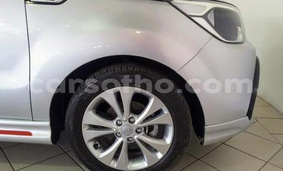 Acheter Occasion Voiture Kia Soul Gris à Import - Dubai, Maseru Acheter Occasion Voiture Kia Soul Gris à Import - Dubai, Maseru