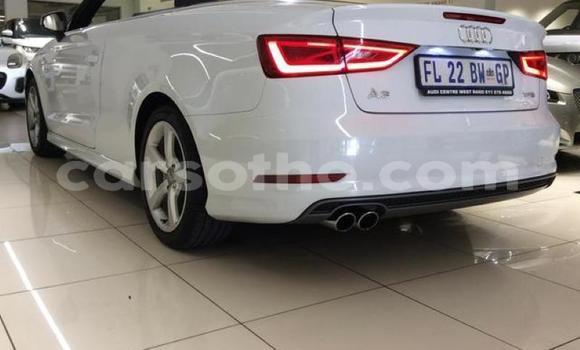 Sayi Na hannu Audi A3 Silver Mota in Import - Dubai a Maseru Sayi Na hannu Audi A3 Silver Mota in Import - Dubai a Maseru