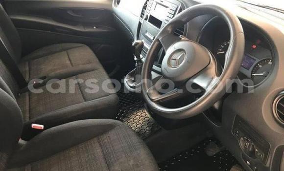 Acheter Occasion Voiture Mercedes-Benz Vito Noir à Import - Dubai, Maseru Acheter Occasion Voiture Mercedes-Benz Vito Noir à Import - Dubai, Maseru