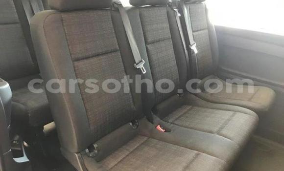 Acheter Occasion Voiture Mercedes-Benz Vito Noir à Import - Dubai, Maseru Acheter Occasion Voiture Mercedes-Benz Vito Noir à Import - Dubai, Maseru
