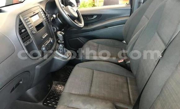 Acheter Occasion Voiture Mercedes-Benz Vito Noir à Import - Dubai, Maseru Acheter Occasion Voiture Mercedes-Benz Vito Noir à Import - Dubai, Maseru