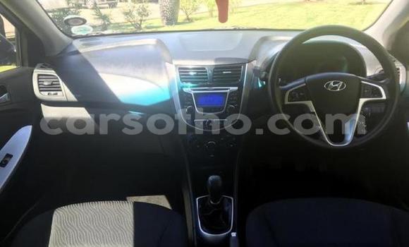 اشتري مستعمل Hyundai Accent Blue سيارة في Maseru في Maseru اشتري مستعمل Hyundai Accent Blue سيارة في Maseru في Maseru