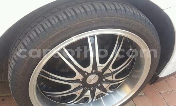 Buy Used Toyota Runx White Car in Maseru in Maseru Buy Used Toyota Runx White Car in Maseru in Maseru