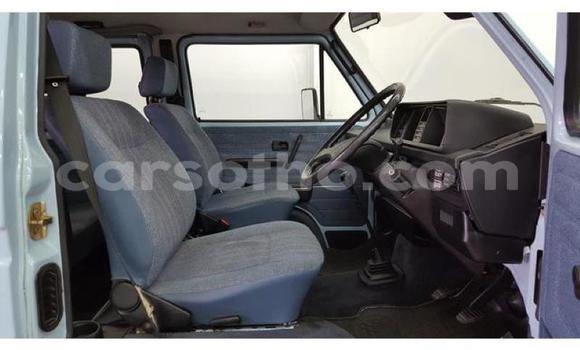 اشتري مستعمل Volkswagen Caravelle Blue سيارة في Maseru في Maseru اشتري مستعمل Volkswagen Caravelle Blue سيارة في Maseru في Maseru
