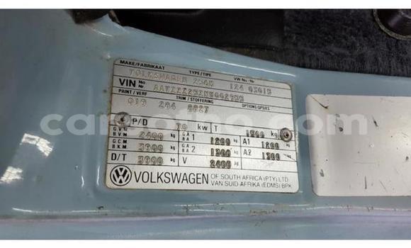 اشتري مستعمل Volkswagen Caravelle Blue سيارة في Maseru في Maseru اشتري مستعمل Volkswagen Caravelle Blue سيارة في Maseru في Maseru