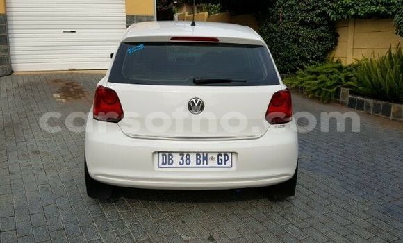 Acheter Occasion Voiture Volkswagen Polo Blanc à Maseru, Maseru Acheter Occasion Voiture Volkswagen Polo Blanc à Maseru, Maseru