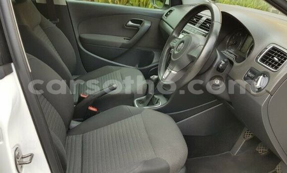 Acheter Occasion Voiture Volkswagen Polo Blanc à Maseru, Maseru Acheter Occasion Voiture Volkswagen Polo Blanc à Maseru, Maseru