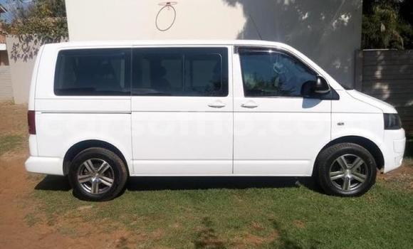 Acheter Occasion Voiture Volkswagen Karmann-Ghia Blanc à Maputsoa, Leribe Acheter Occasion Voiture Volkswagen Karmann-Ghia Blanc à Maputsoa, Leribe