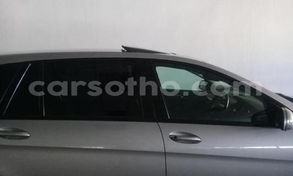 Acheter Occasion Voiture Mercedes-Benz R–Class Gris à Maputsoa, Leribe Acheter Occasion Voiture Mercedes-Benz R–Class Gris à Maputsoa, Leribe