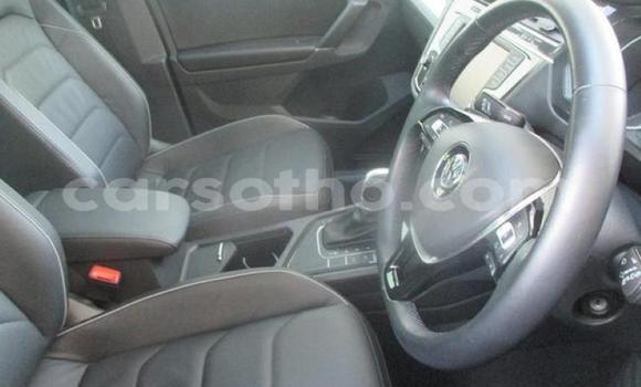 Buy Used Jeep Patriot Silver Car in Hlotse in Leribe Buy Used Jeep Patriot Silver Car in Hlotse in Leribe