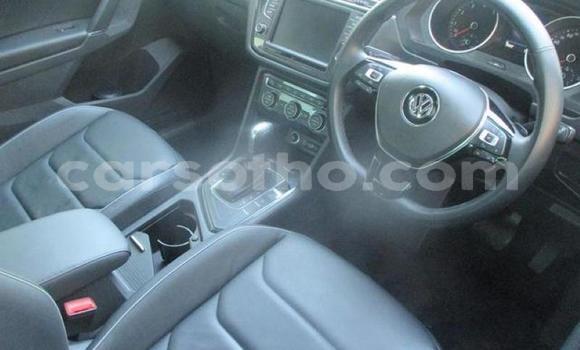 Buy Used Jeep Patriot Silver Car in Hlotse in Leribe Buy Used Jeep Patriot Silver Car in Hlotse in Leribe